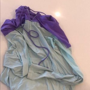 Lululemon lightweight sweatshirt. Fits size 2 / 4